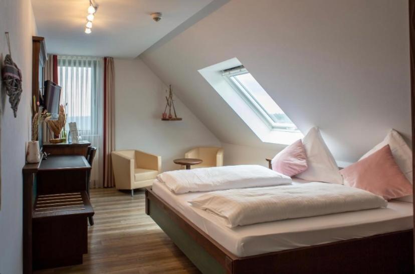 Hotel Restaurant Auerhahn 巴特维尔德巴德 外观 照片